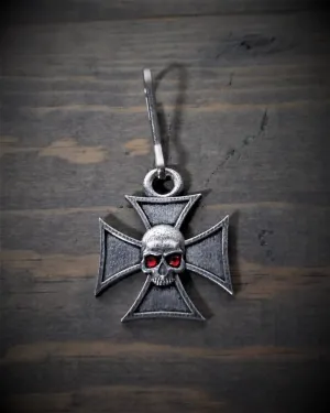 BZP-33 Maltese Cross Skull Diamond Zipper Pull